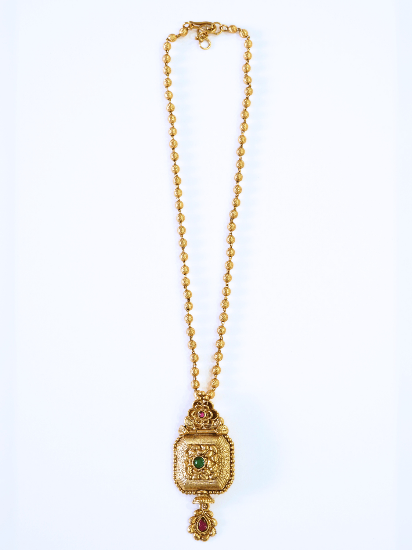 Trending Square Drop Pendant Set