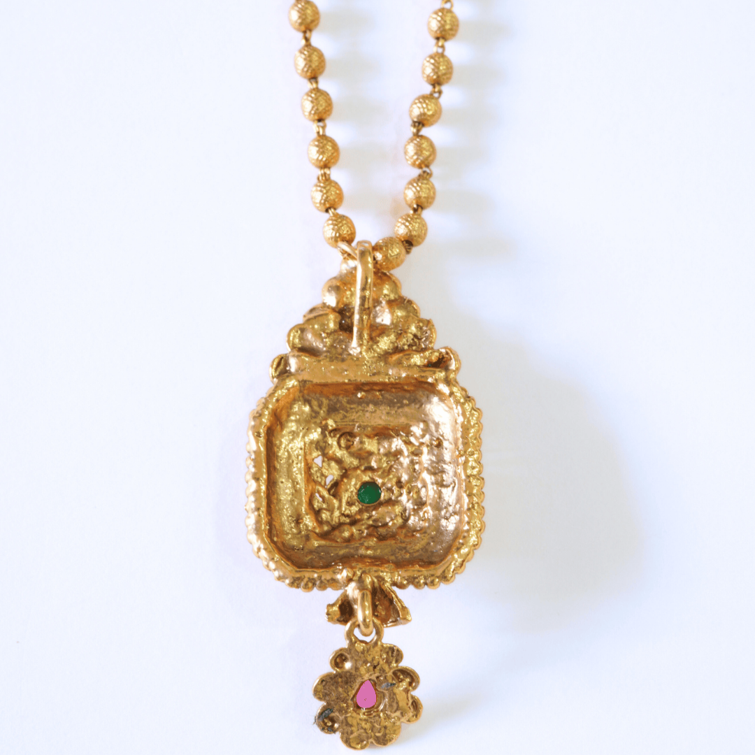 Trending Square Drop Pendant Set