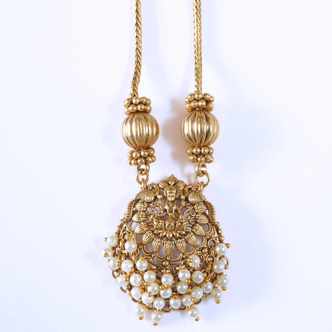 Auspicious Dori Chain Laxmi Temple Pendant Set