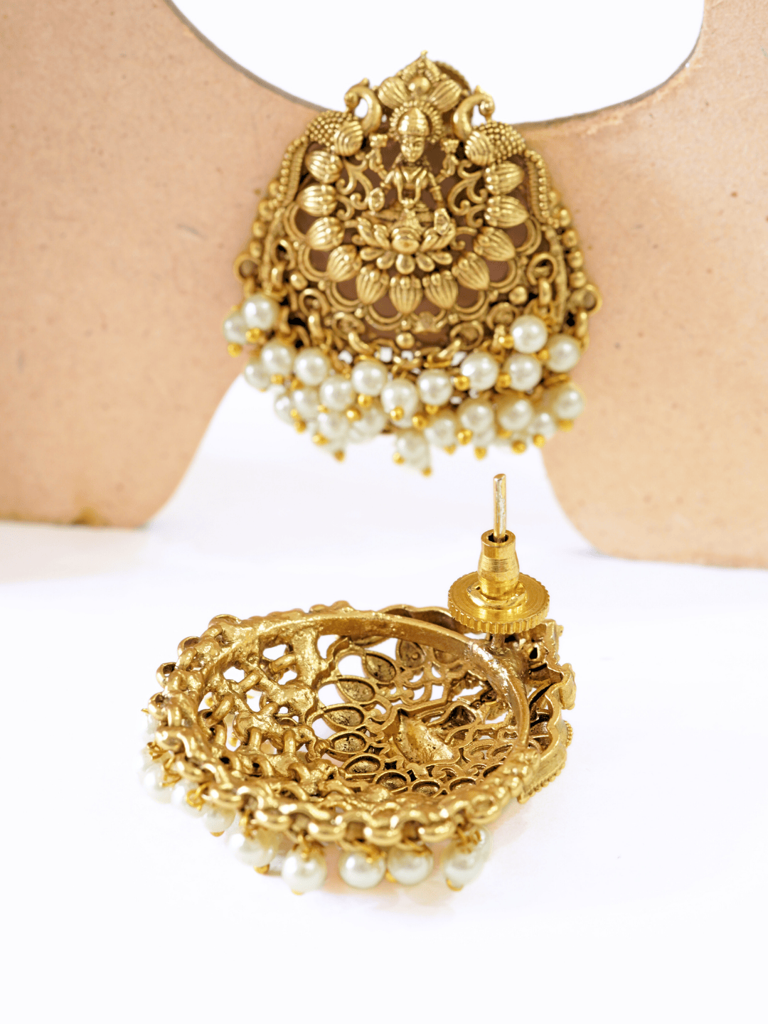 Auspicious Dori Chain Laxmi Temple Pendant Set