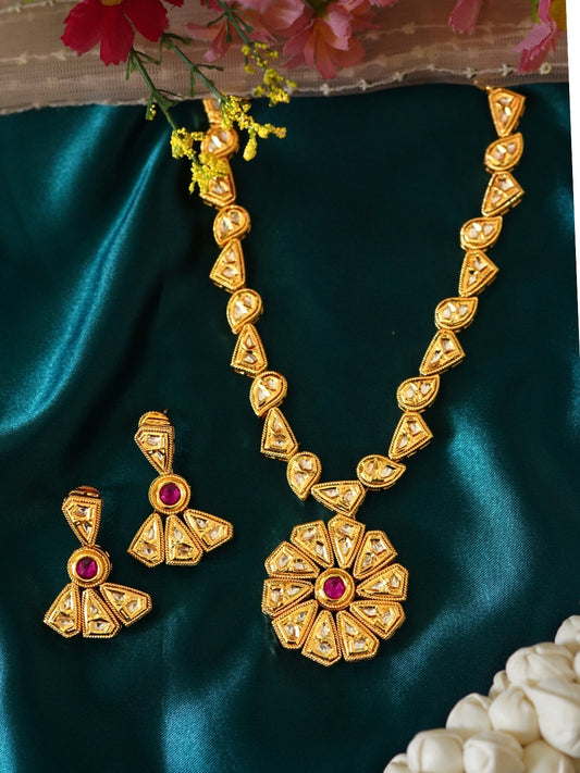 Timeless Treasures Pure Kundan Floral Necklace Set