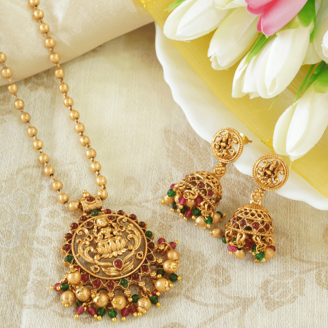 Elegant Laxmi Motif Pendant Set with Jhumka – INC63