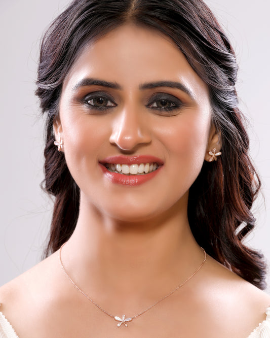 Rose Gold-Plated Floral Pendant Western Necklace Set with Stud Earrings