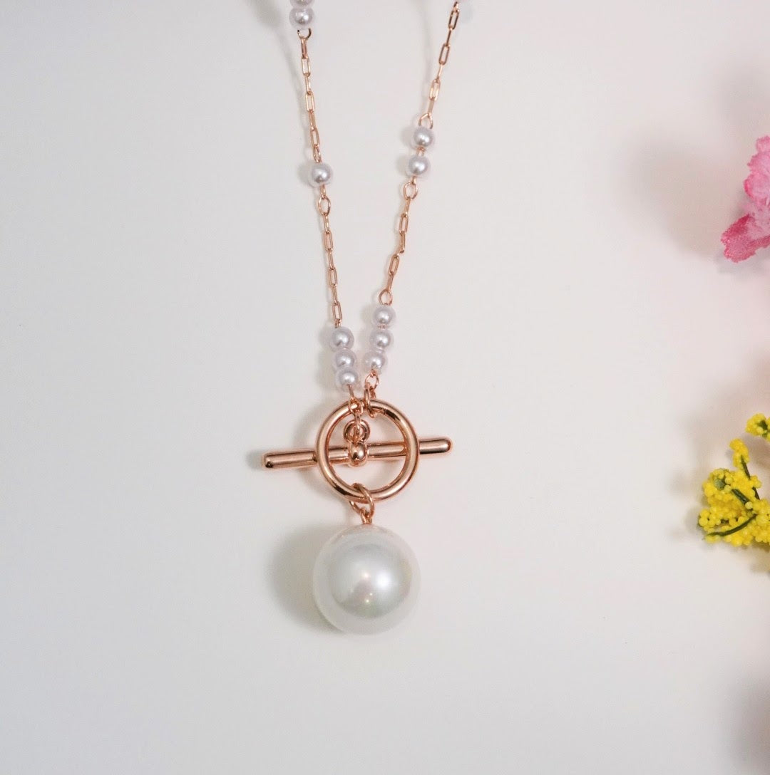 Pearl Magic Rose Gold Plated Western Pendant Necklace