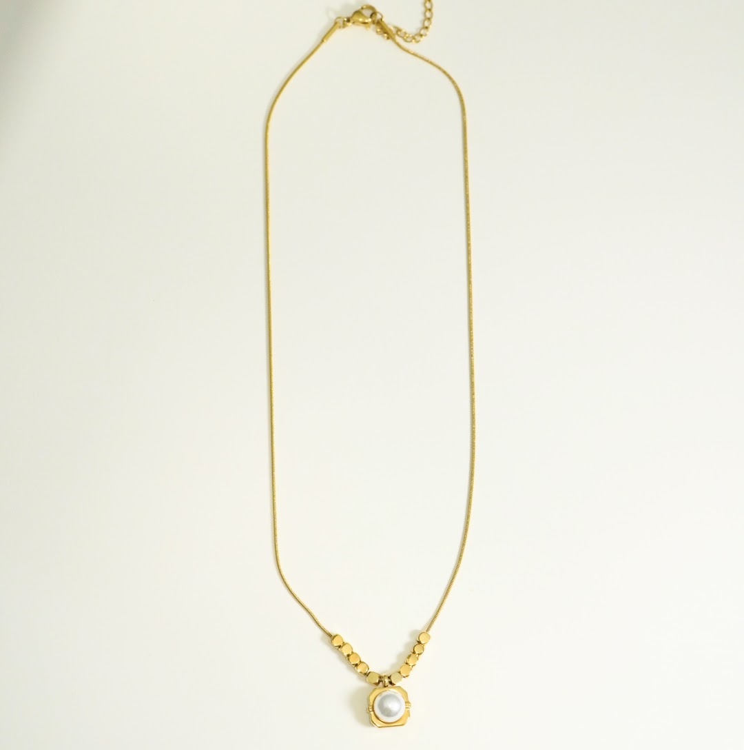 Pearl n Golded Beaded 18KT Gold Plated Western Pendant Necklace