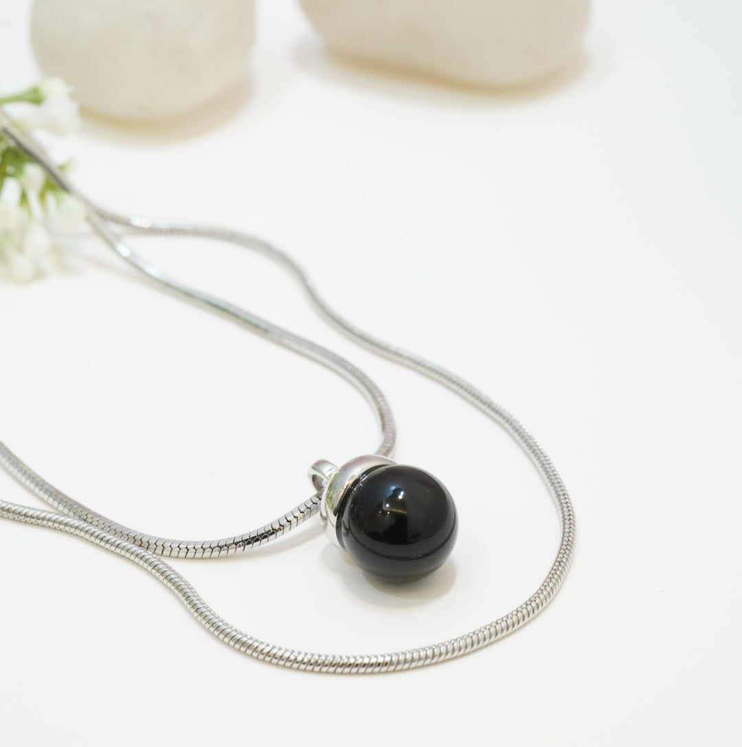 Rhodium-Plated Black Circular Drop Double-Layer Western Necklace