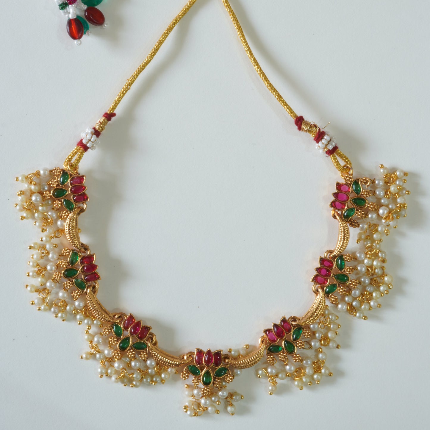 Vibrant Kemp Stones & Pearl Studded Lotus Necklace Set
