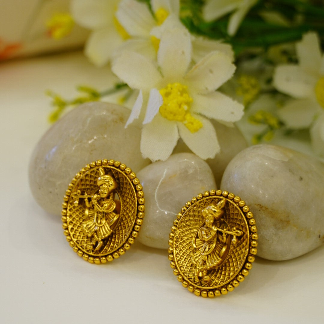 Krishna Oval Flowery Temple Pendant Set