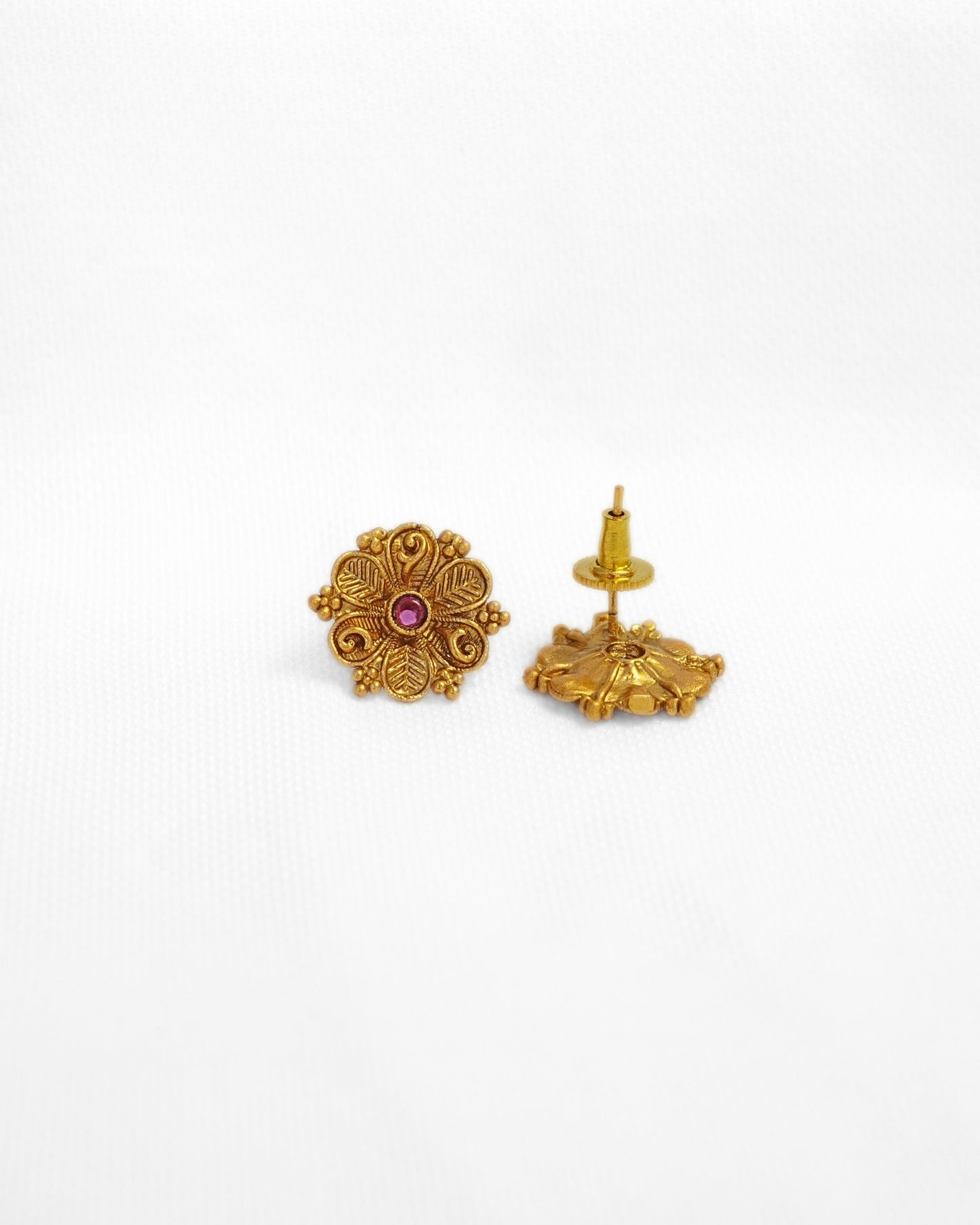 Gold-Plated Antique Stone-Studded Pendant and Earrings