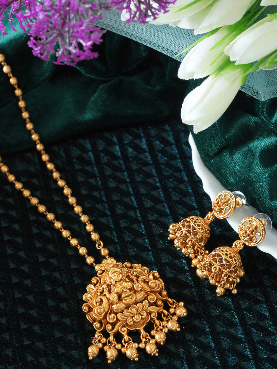 Antique Beautiful Laxmi Temple Pendant Set