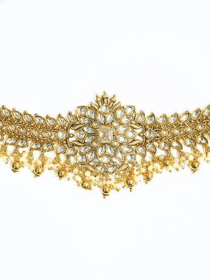 Broad Kundan Choker Necklace Set