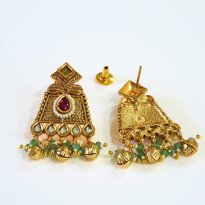 Traditional Kundan Studded Handcrafted Necklace Set
