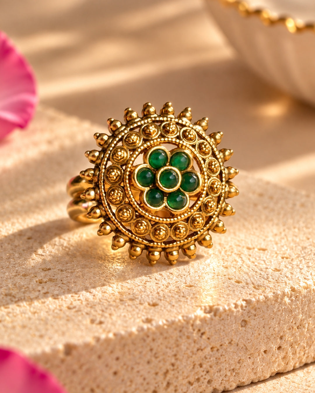 Round Beads Gold-Plated Emerald Floral Ring