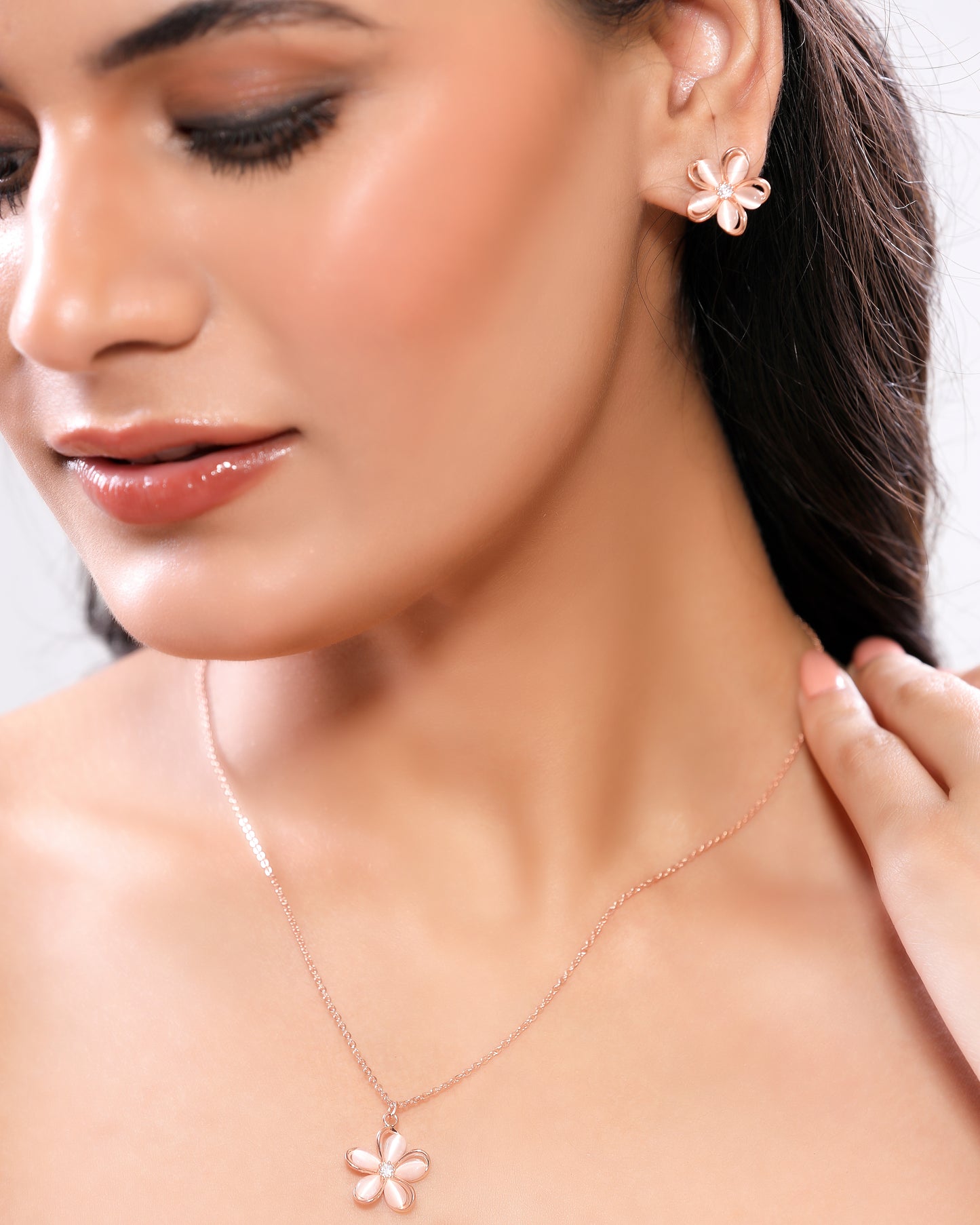 Mother of Pearl and Zirconia Studded Floral Delicate Necklace set with Stud Earrings in Rose Gold Plating Stainless Steel