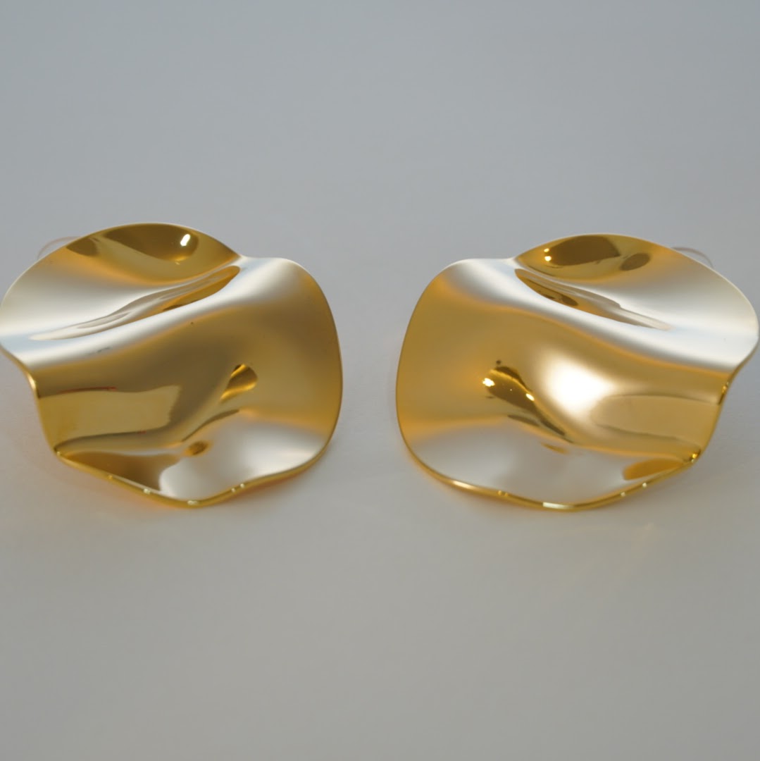 Wavy Coin Shaped Big Bold 18k Gold Plated Earrings