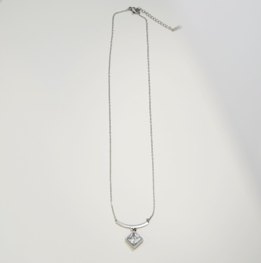 Solitaire Chain Pendant Rhodium Plated Western Necklace