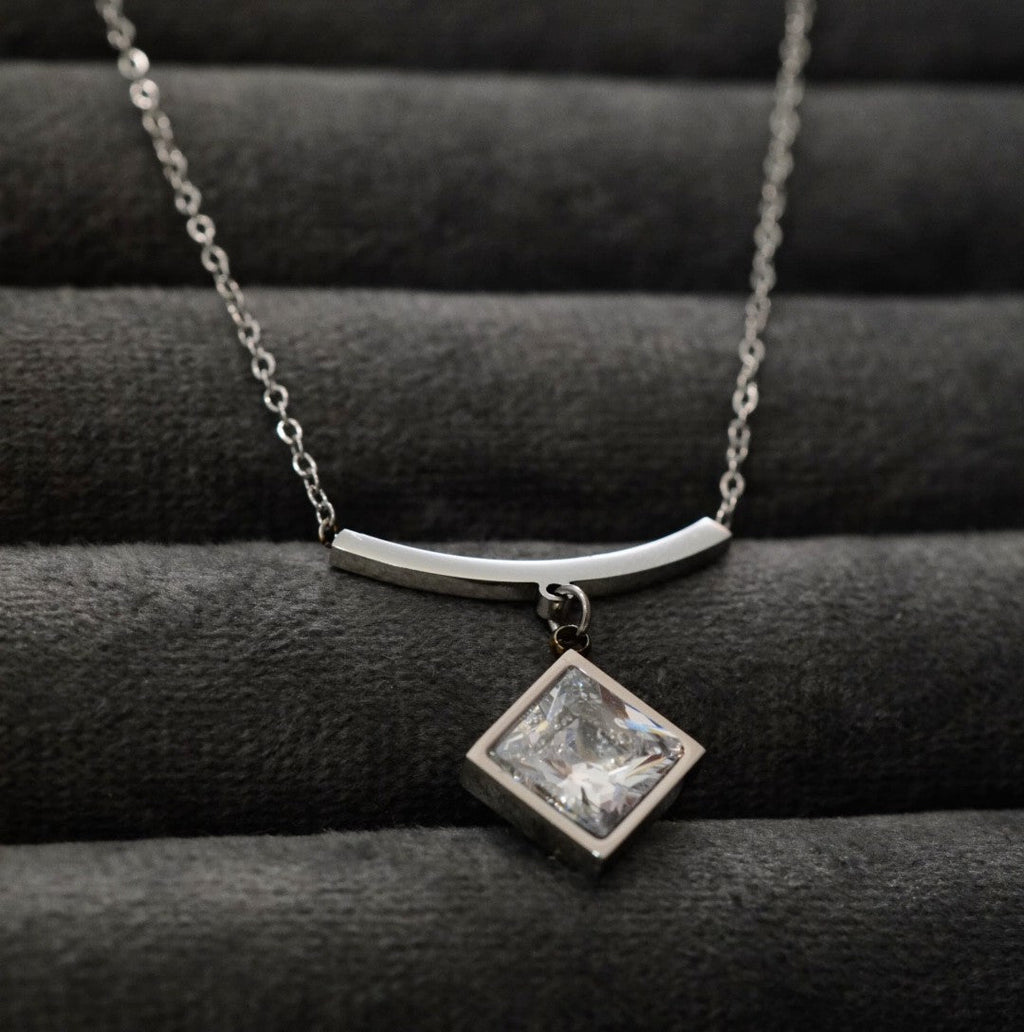 Solitaire Chain Pendant Rhodium Plated Western Necklace
