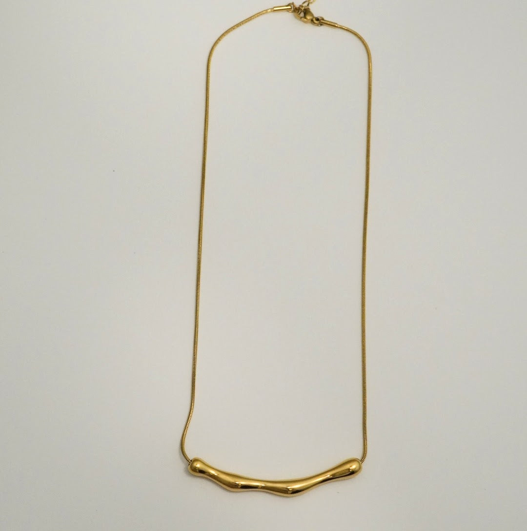 Bold Elongated 18K Gold Plated Chain Pendant Western Necklace