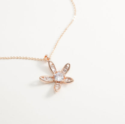 Solitaire Floral Pendant Necklace Studded Zirconia in Rose Gold