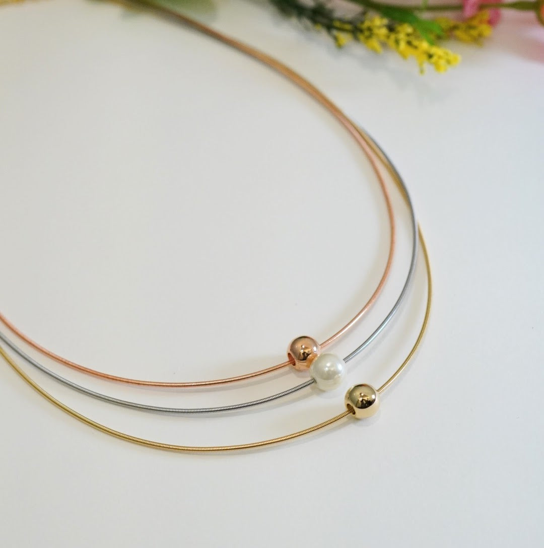 Three-Tone Multilayer Pearl Necklace – Elegant & Trendy