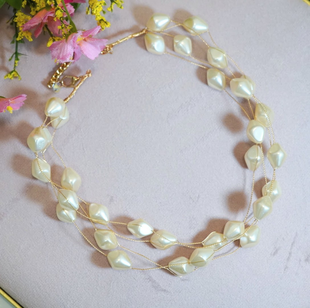 4 Layered Irregular Shaped Cream Pearl Choker Necklace