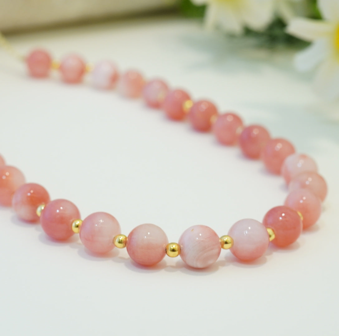 Peachy Pink and Gold Glass Beaded Choker Necklace