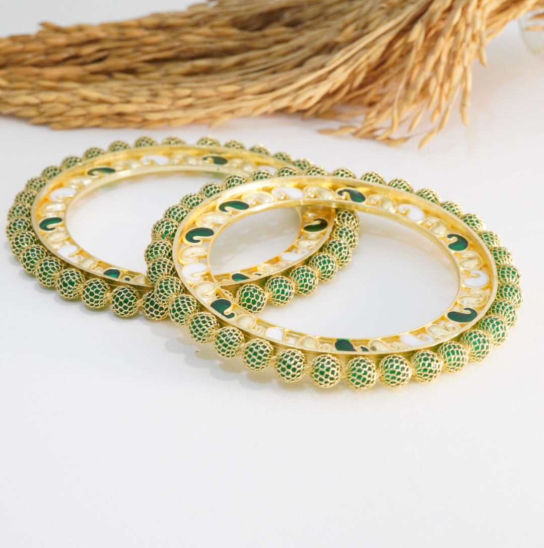 Beautiful Handmade Green and White Meenakari Alloy Kada Bangle Set