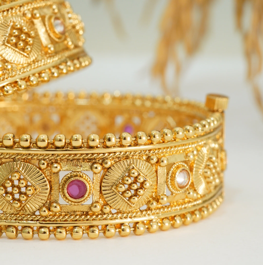 Golden Beaded Edged White & Red Stone Studded Traditional Openable Brass Kada in 22KT Gold Plating Matte Finish