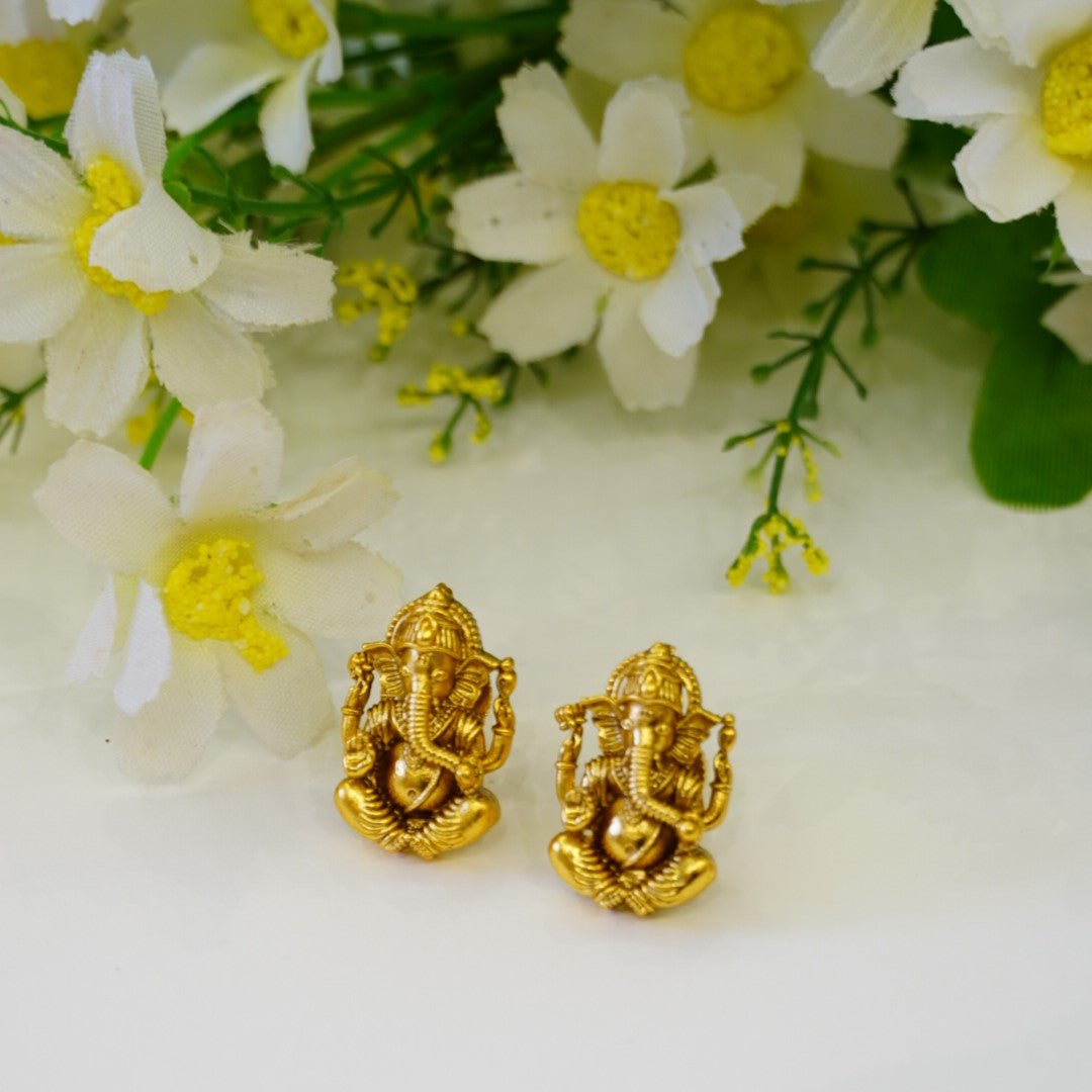 Traditional Matte Finish Gold Plated Pure Brass Ganesh Temple Pendant Set