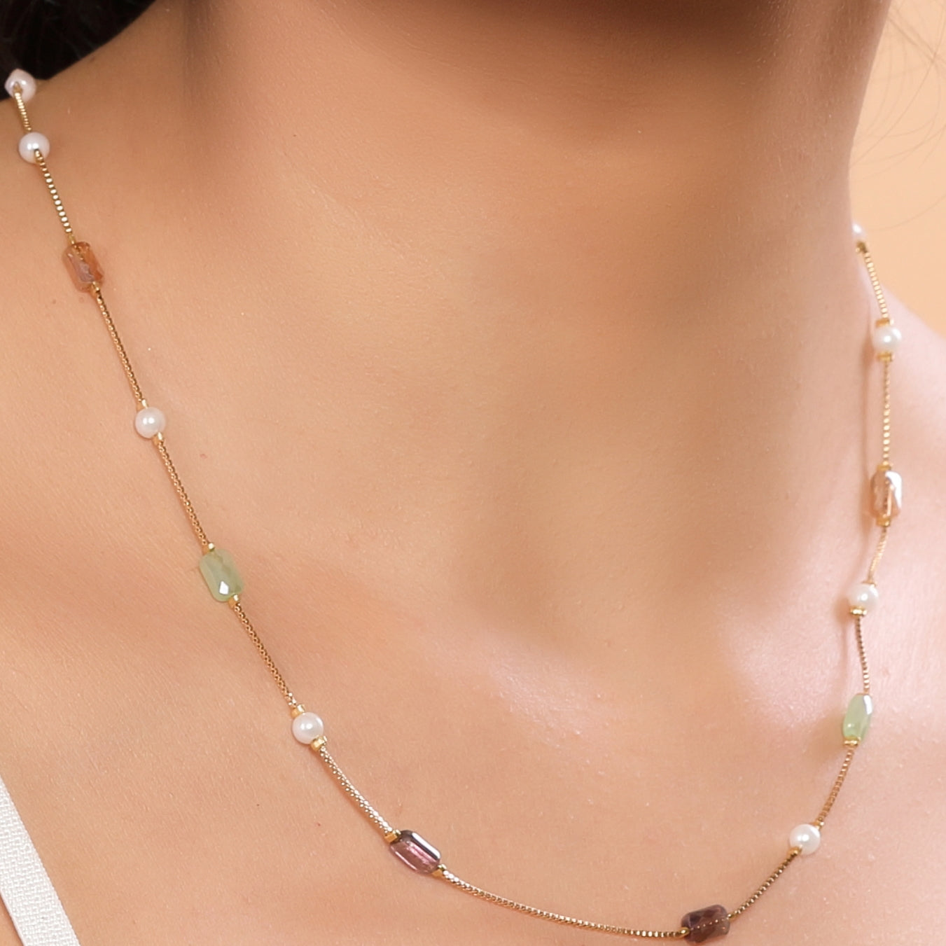 Small Multicolor Crystals and Bead Single Layer Chain Necklace