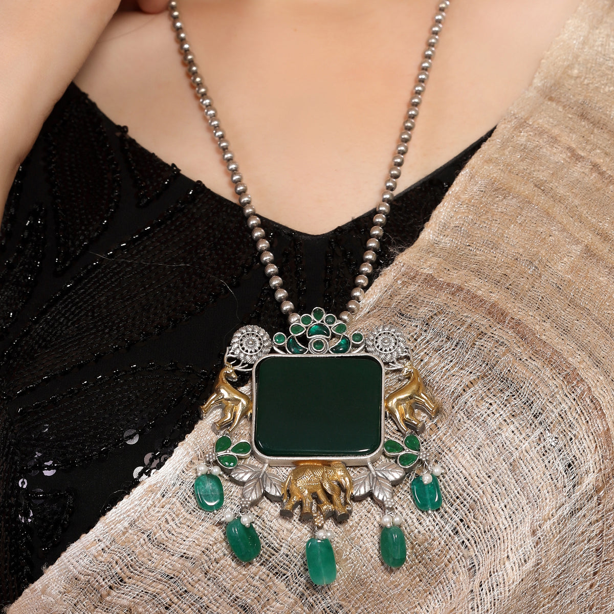 German Silver Necklace Set – Green Monalisa Pendant & Earrings