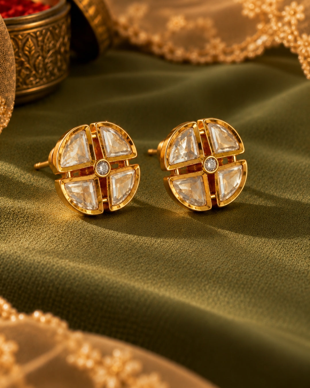 Traditional Gold-Plated Circular Kundan Stud Earrings