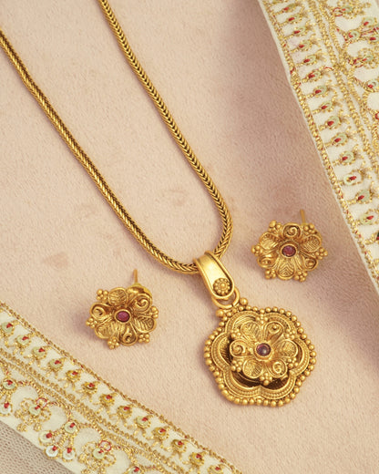 Gold-Plated Antique Stone-Studded Pendant and Earrings
