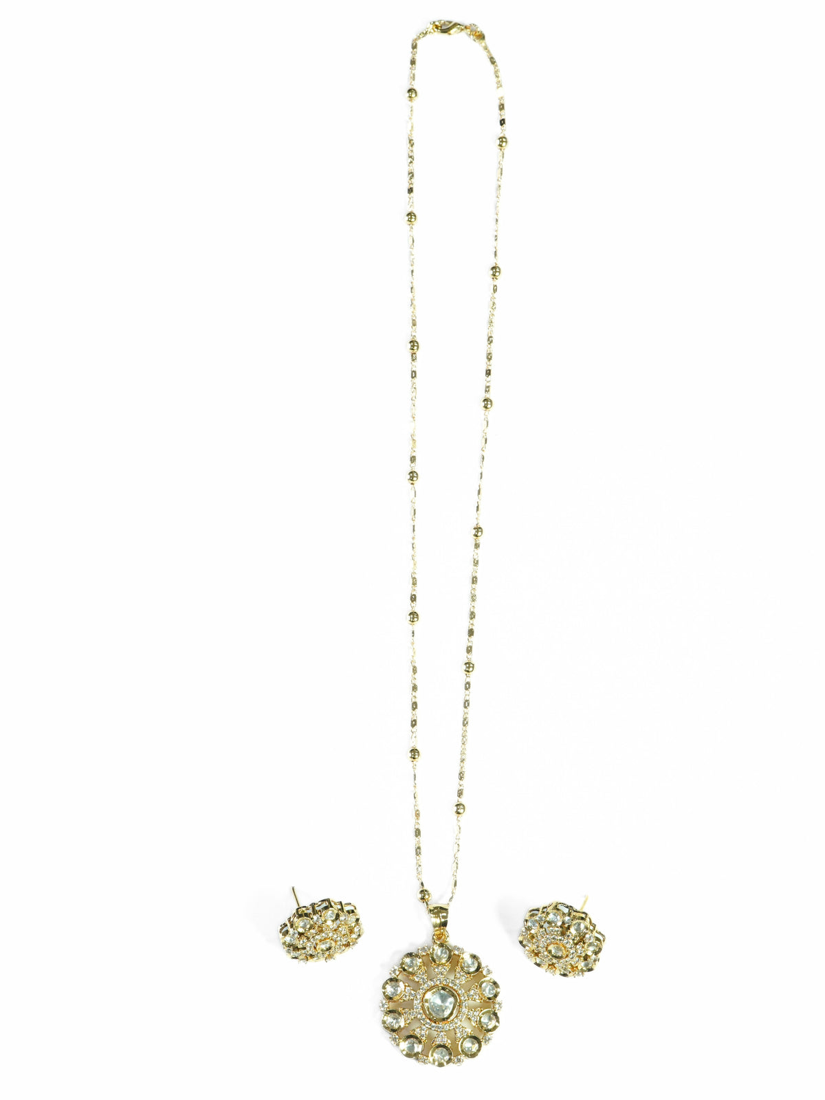 Round AD & Kundan Studded Pendant Necklace Set