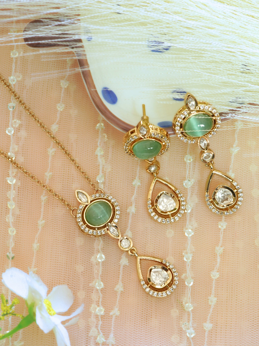 Mint Green Cats Eye Studded Gold-Plated Necklace Set