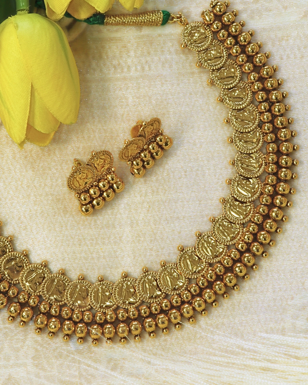 Gold-Plated 3-Layered Coin Stud Necklace Set