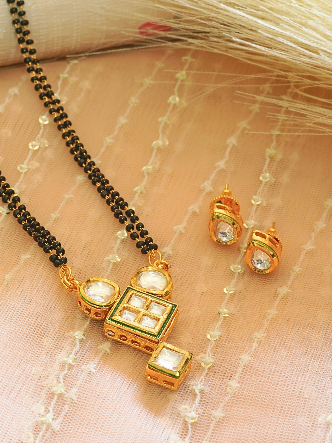Kundan-Studded Gold-Plated Mangalsutra Set