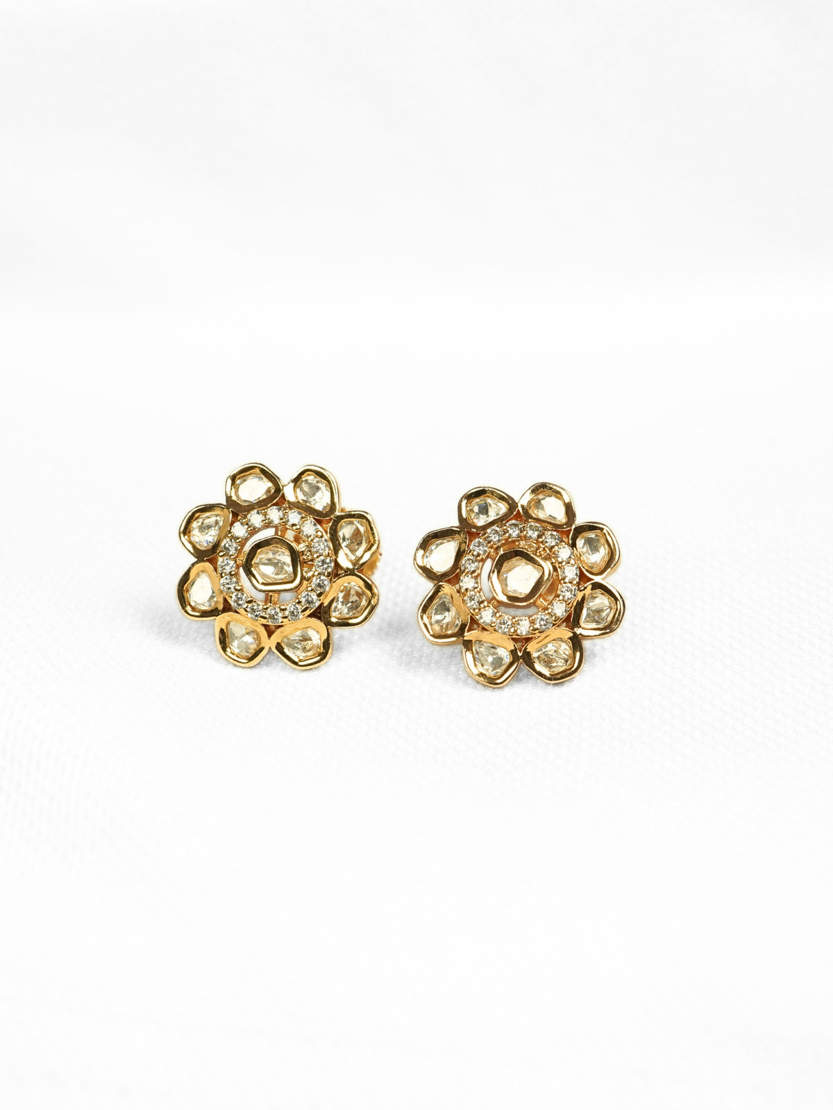 Flower Kundan Studded Gold-Plated Stud Earrings