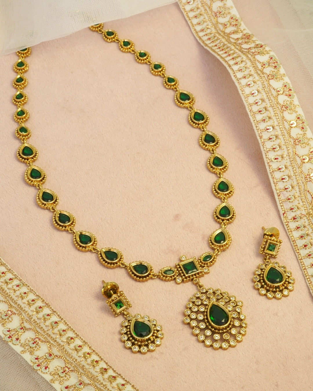 Gold-Plated Emerald Antique Necklace Set