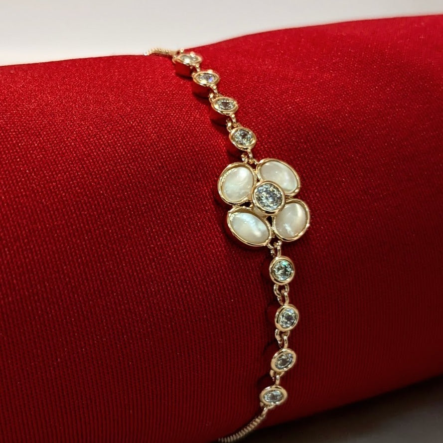 PRIMA DONNA SERIES - Flower Shaped Mother of Pearl with 5A Zirconia Rose Gold Brass Chain Bracelet