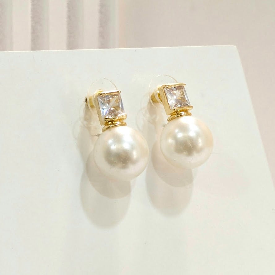 DIVA SERIES - Cubic Zirconia with Big Sized Pearl Studs Earring