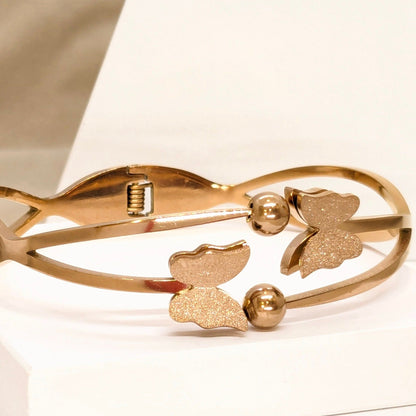 Double Line Wavy Crossed Butterfly Bracelet - Rose Gold