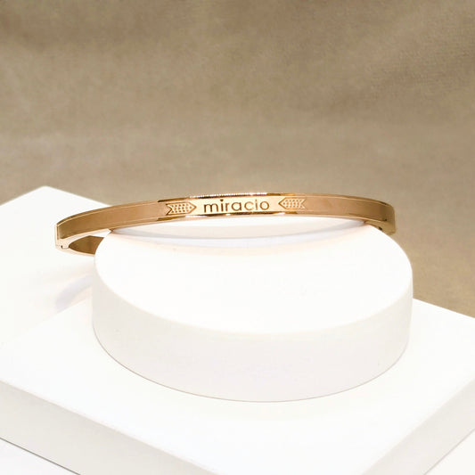 Fine Crafted Sleek Minimalistic Rose Gold Bracelet