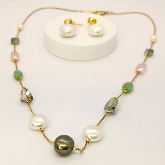 Delicate White and Green Pearl Beads Necklace Set