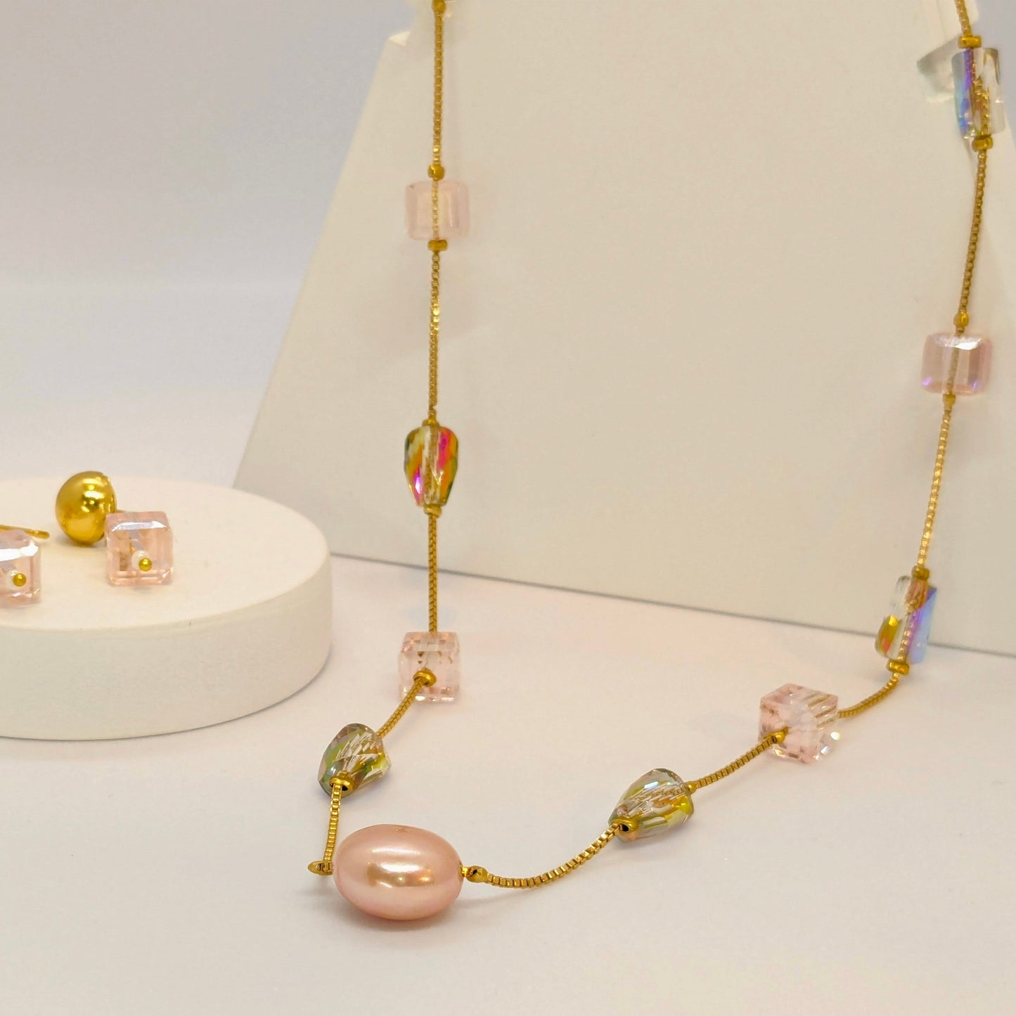 Elegant Pink Crystal and Pearl Necklace Set