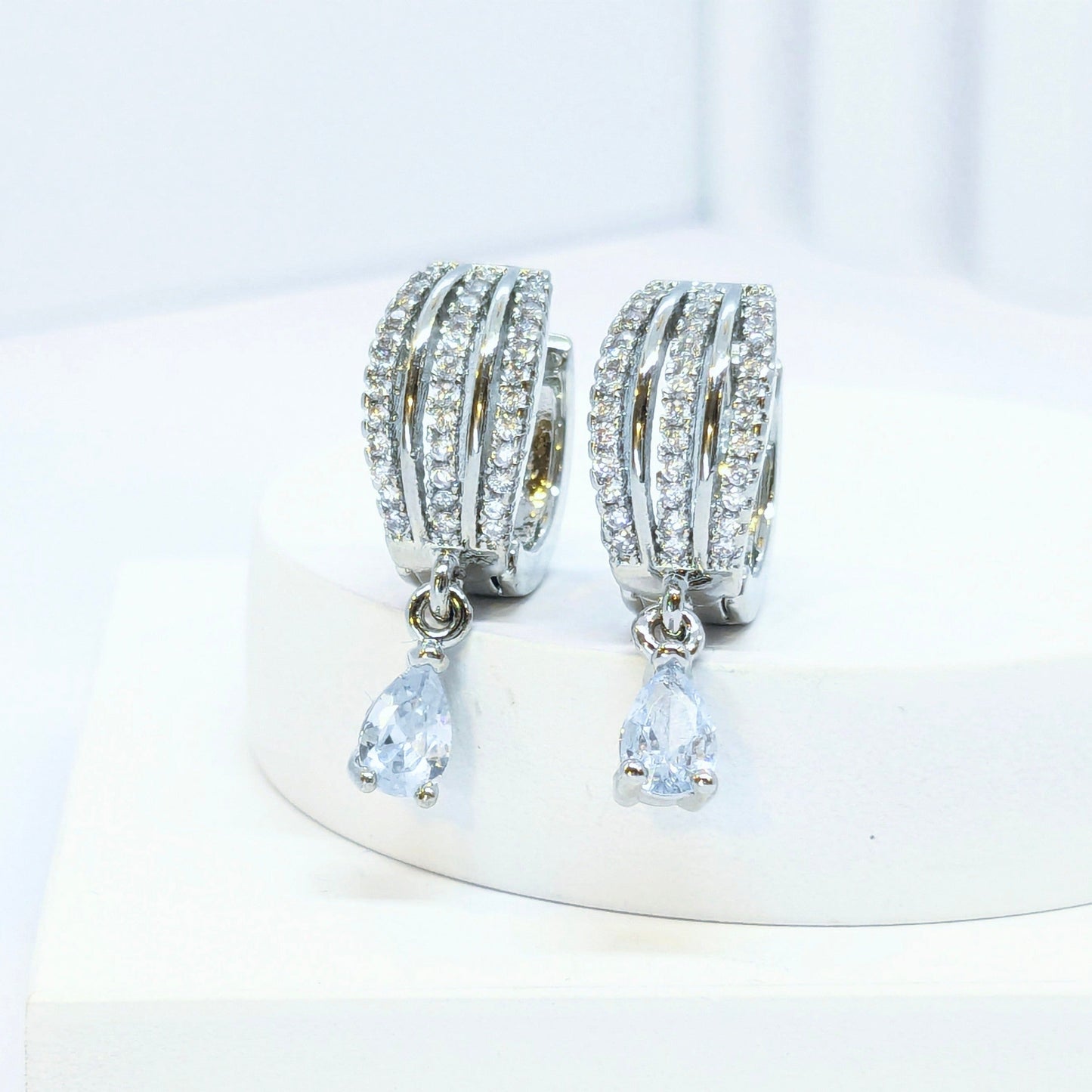 Beautiful 3 Vertical Line Style Earrings - Rhodium finish with AD Dangler