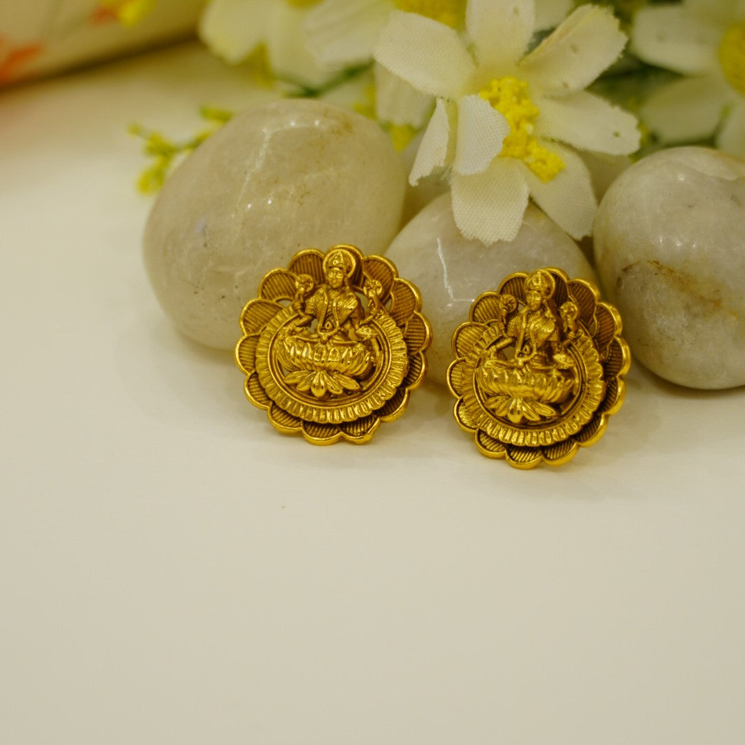 Premium Laxmi Brass Temple Pendant Set